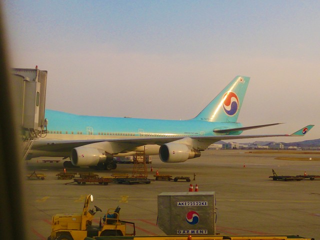 大韓航空でスリランカを離れる